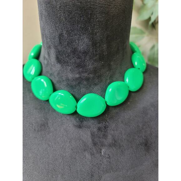 Women's Green Beaded Necklace With Silver Lobster Clasp Statement Jewelry - Picture 1 of 7